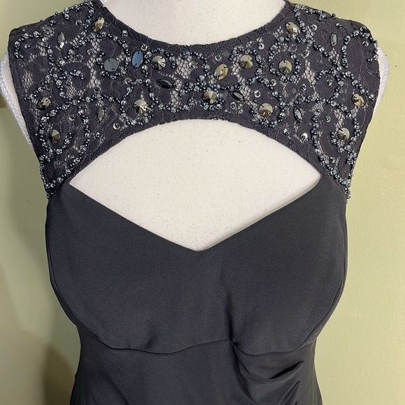 Cache dark gray keyhole open back sequins neckline Sleeveless Ruched Dress - Picture 4 of 17